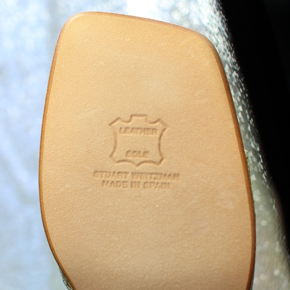 Stuart Weitzman Flappy Diamondback Sandal NIB - Picture 3 of 8